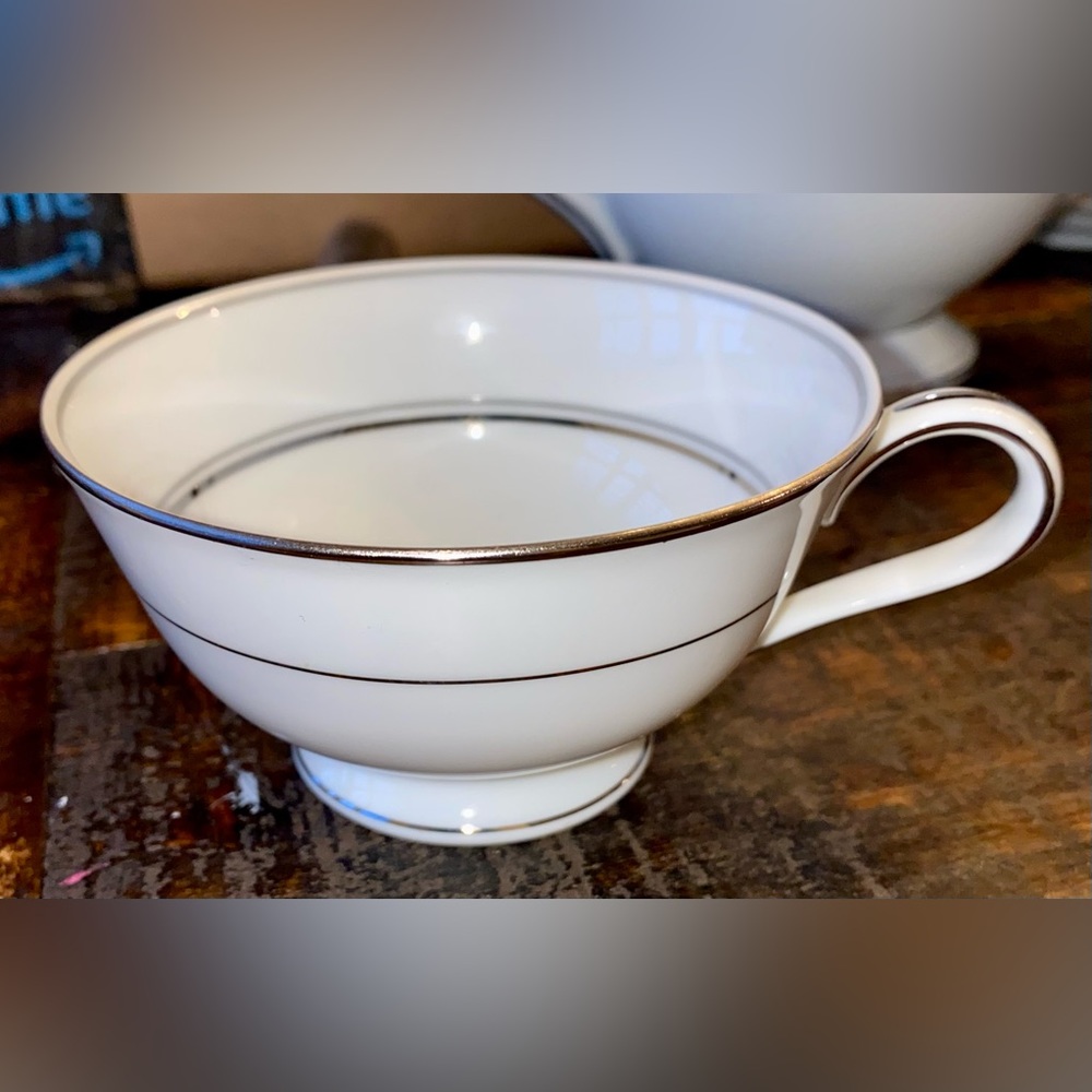 NEW VINTAGE NORITAKE CHINA 5421 CREST LILY OF THE VALLEY PLATINUM CUP